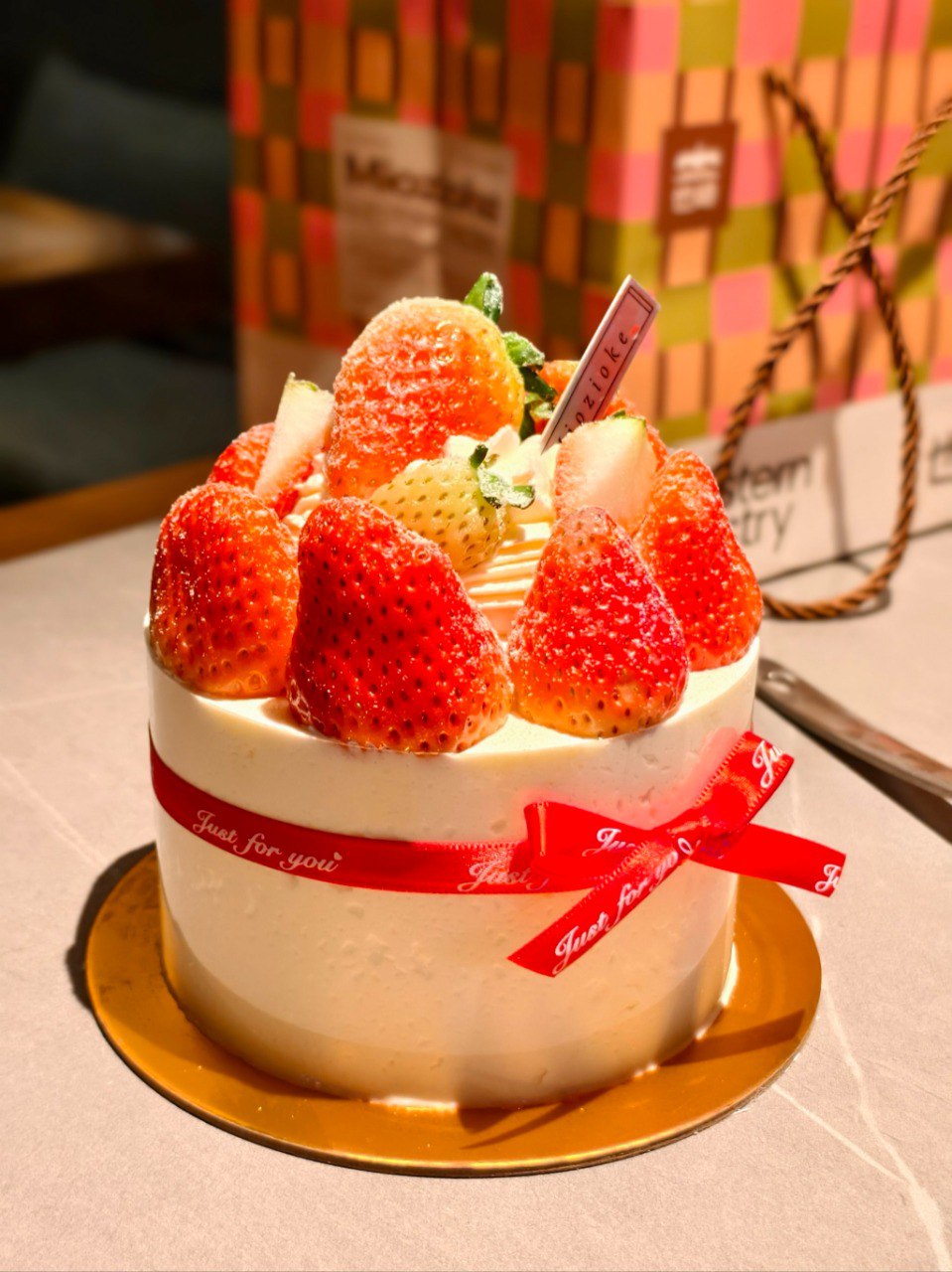 strawberry cake